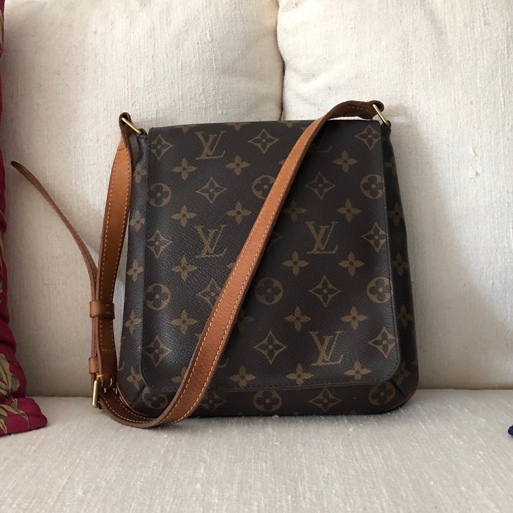 RARE Louis Vuitton Monogram Crossbody Purse